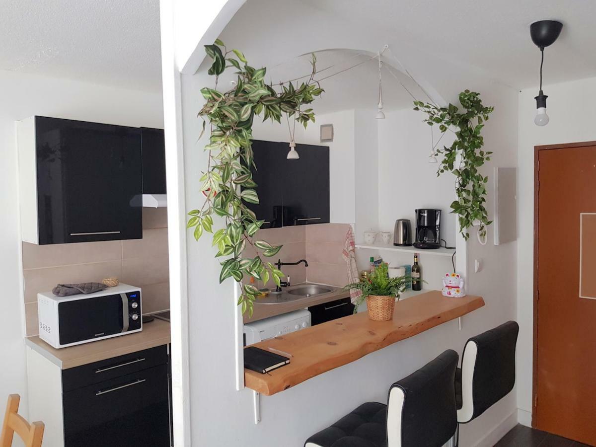 Au Petit Thai - T2 Avec Balcon - Montpellier Centre Lägenhet Exteriör bild
